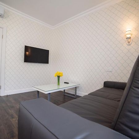 ASAO-Apartments walking center zone Lemberg Zimmer foto