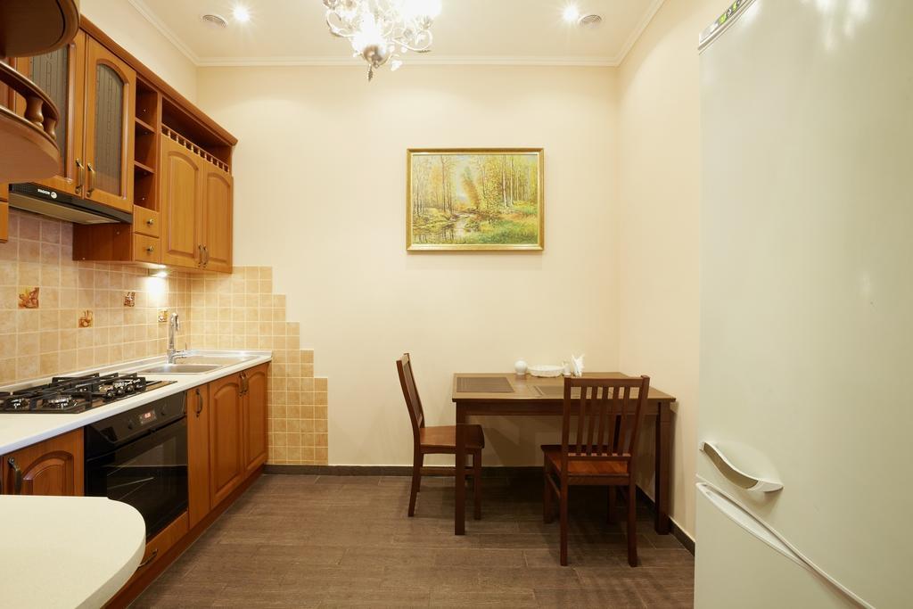 ASAO-Apartments walking center zone Lemberg Zimmer foto