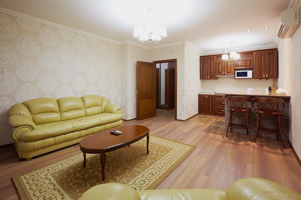 ASAO-Apartments walking center zone Lemberg Zimmer foto